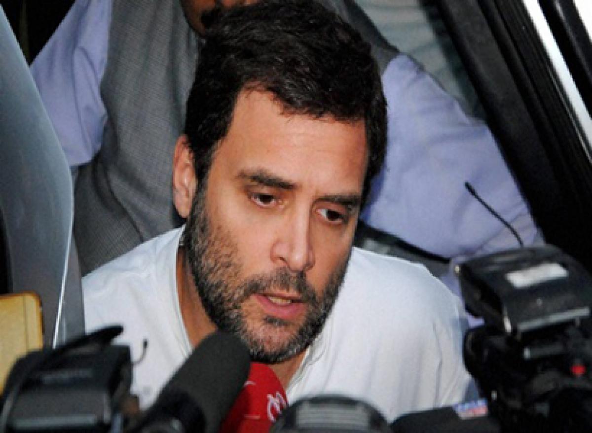 Rahul Gandhi meets Hyderabad University students over Dalit students suicide